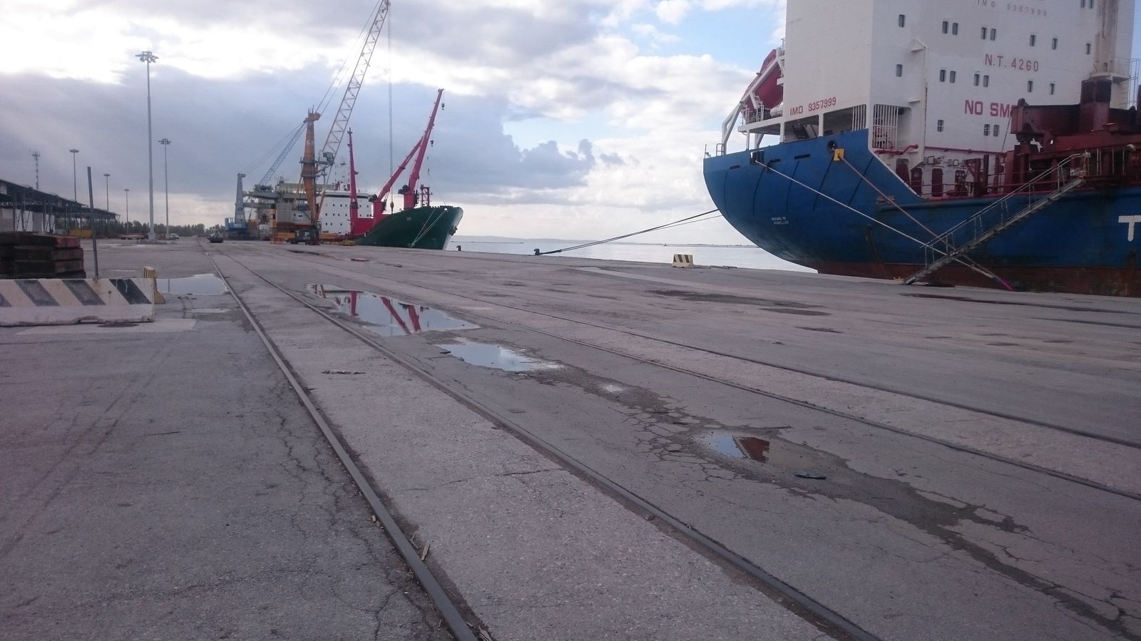 Immagine per Porto di Monfalcone, in Consiglio regionale il punto sui lavori per il canale di accesso